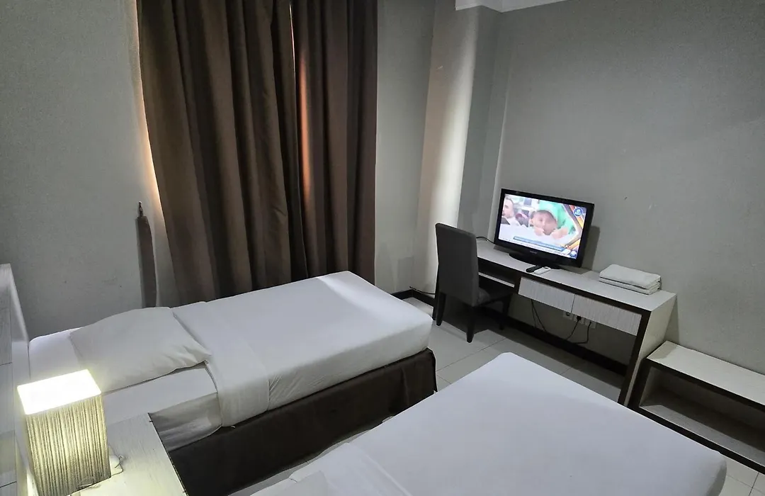 N3 Zainul Arifin Hotel-1